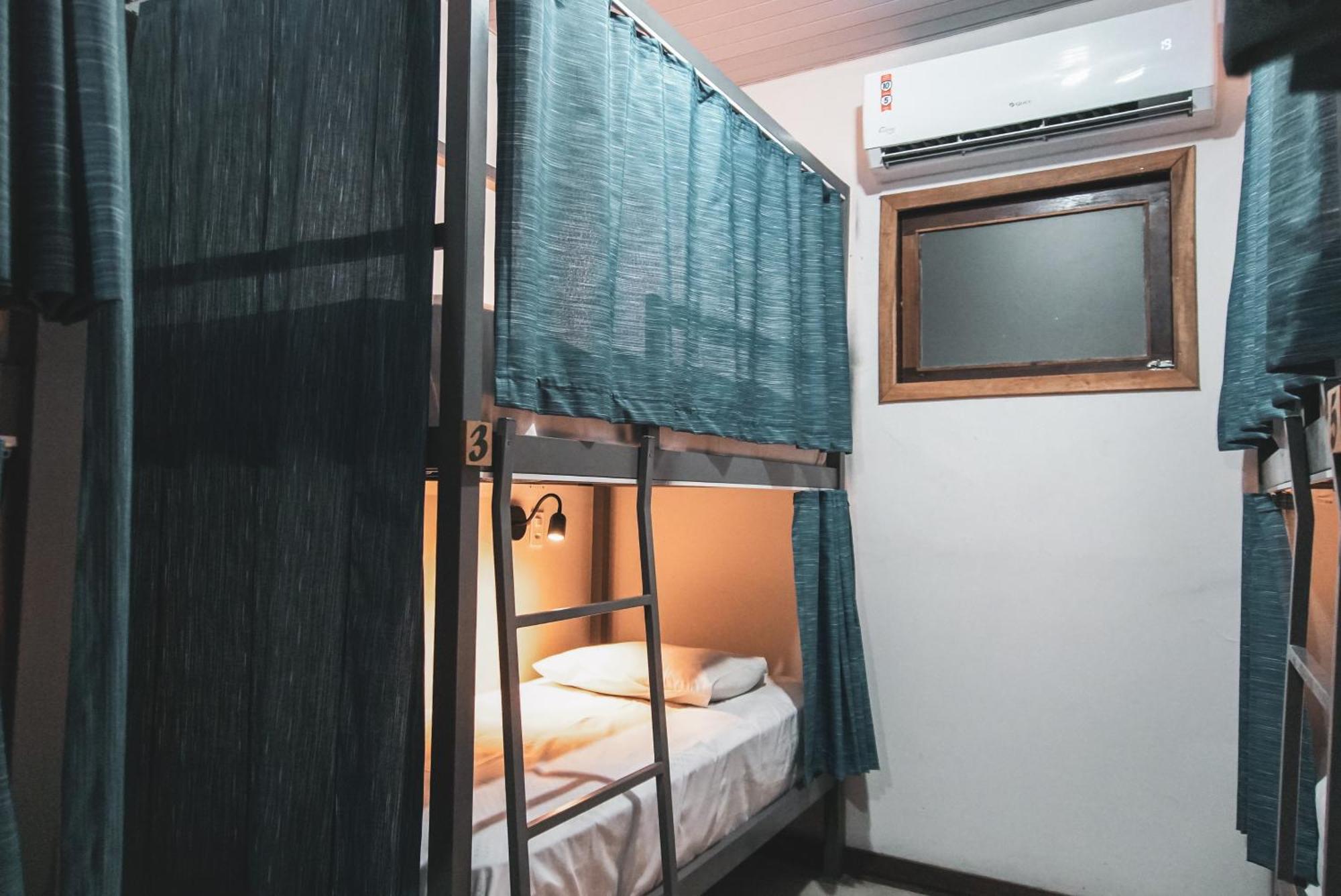 Local Hostel Novo Airão Eksteriør bilde